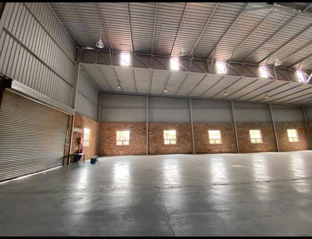 2,900M² WAREHOUSE FOR SALE IN ARMADALE